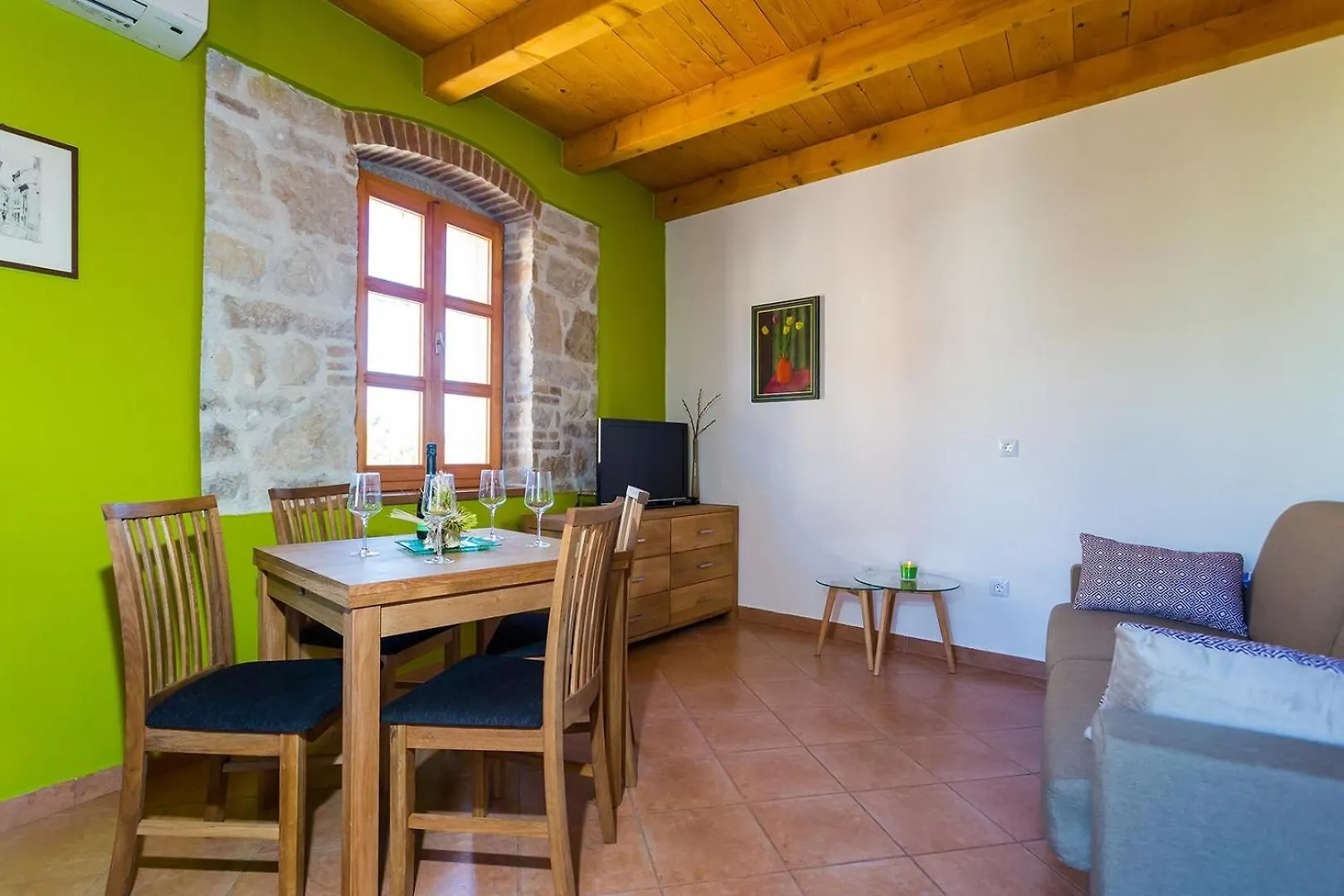 Stone House Ana Funtana Villa